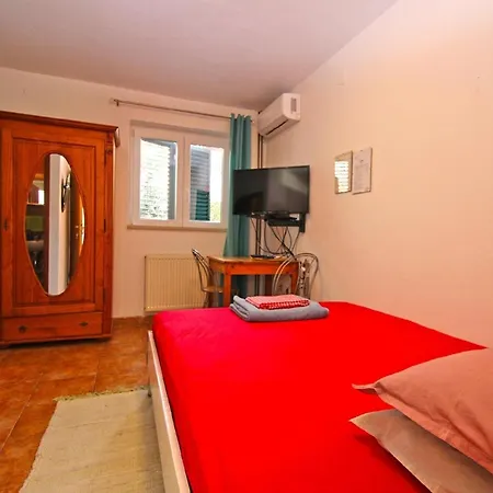 Fuer 2 Personen Ca 18 Qm In Pula, Istrien Istrische Riviera *