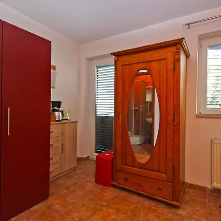Fuer 2 Personen Ca 18 Qm In Pula, Istrien Istrische Riviera Apartment *